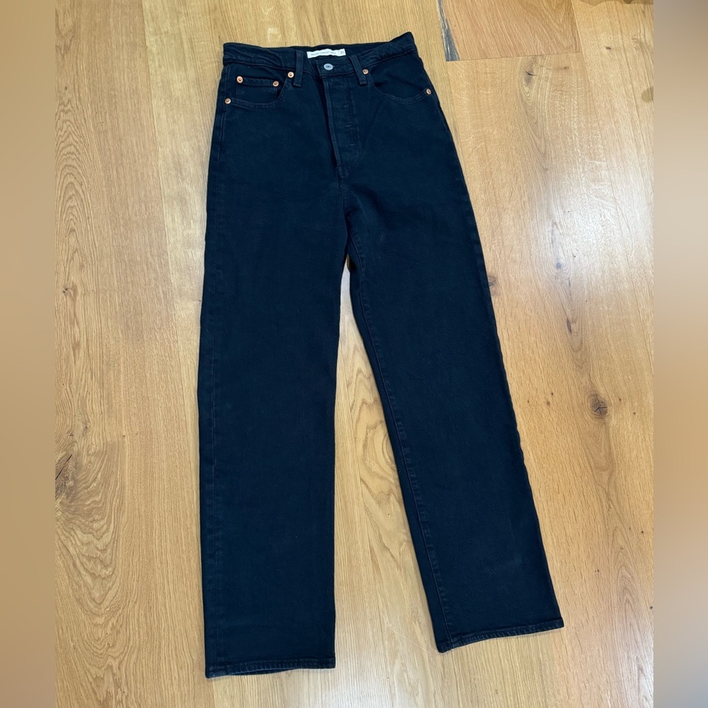 Levi’s Ribcage straight leg Ankle women’s jean size 27 black